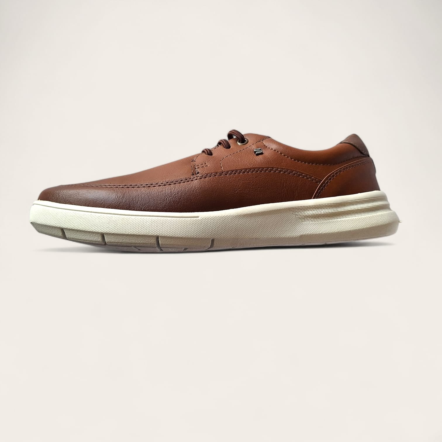 Sapatenis masculino stay esportivo marrom solado off white