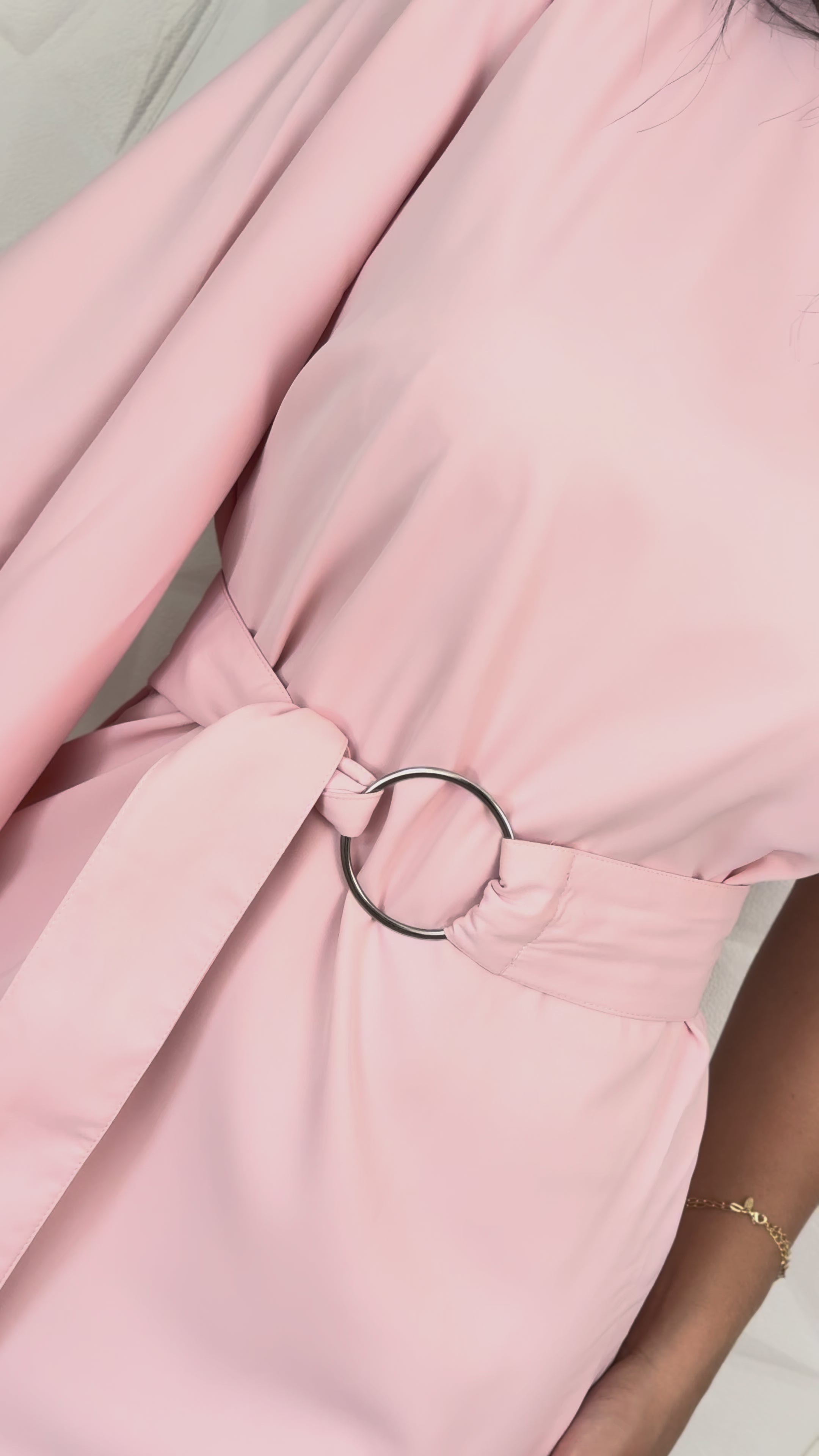 Vestido Curto Rosa de Um Ombro TAM: P